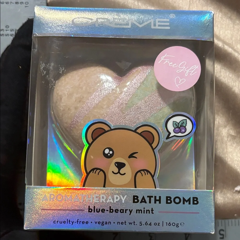 Creme Aromatherapy Bath Bomb - Cream & Pink Heart